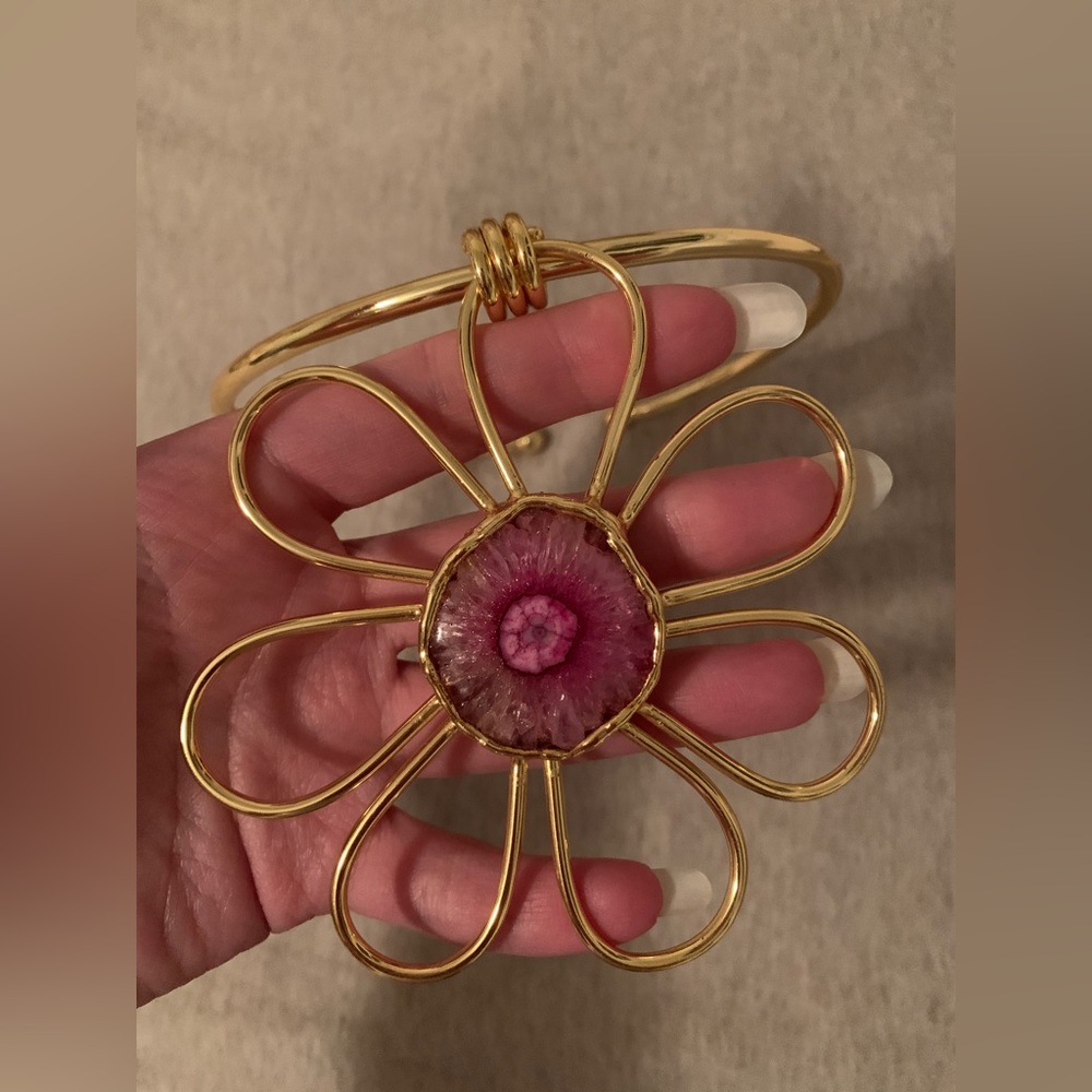 Susmie’s collection flower choker